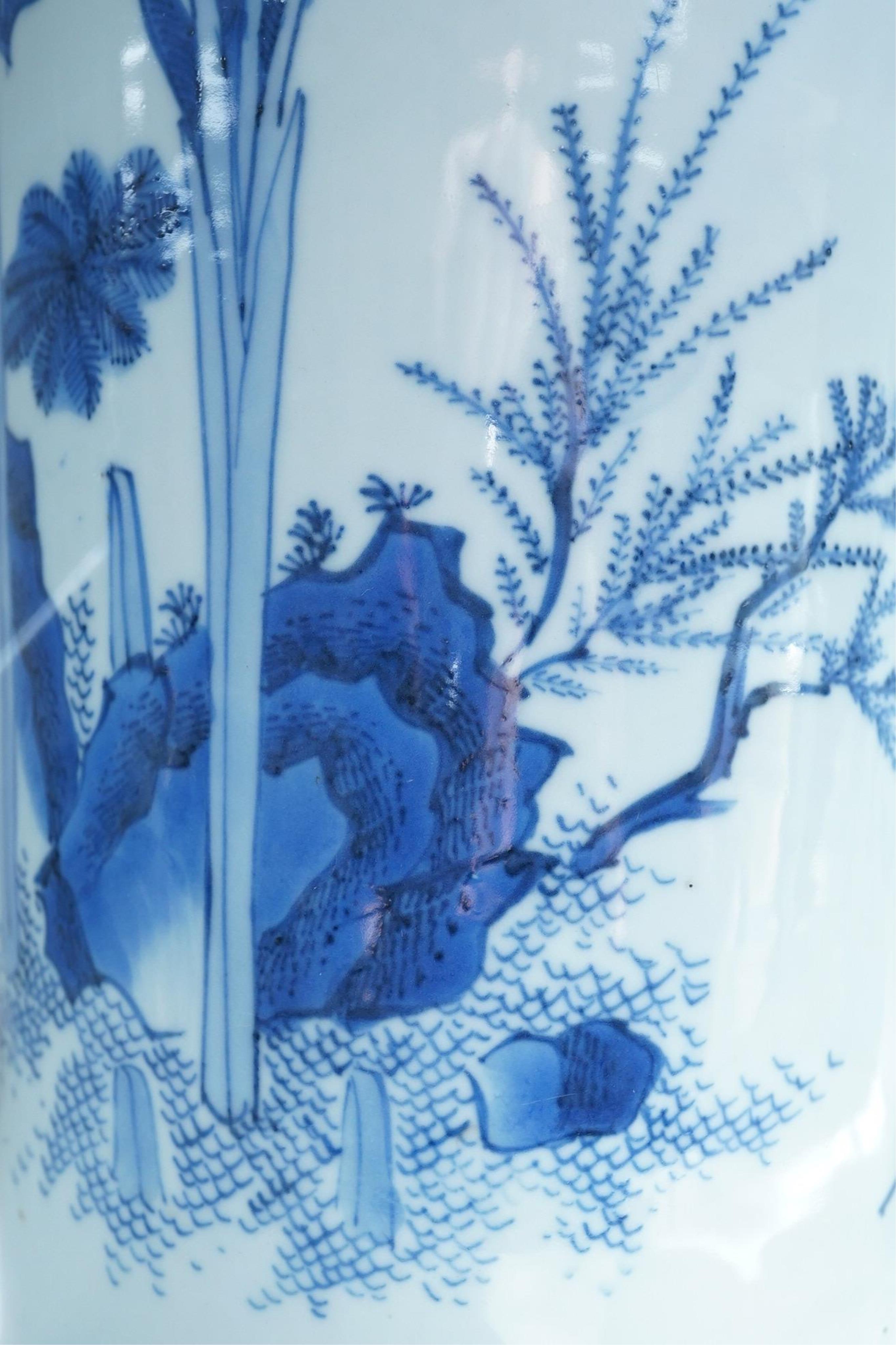 A Chinese Transitional blue and white ‘Ladies’ rolwagen vase, Chongzhen period (1627-1644)